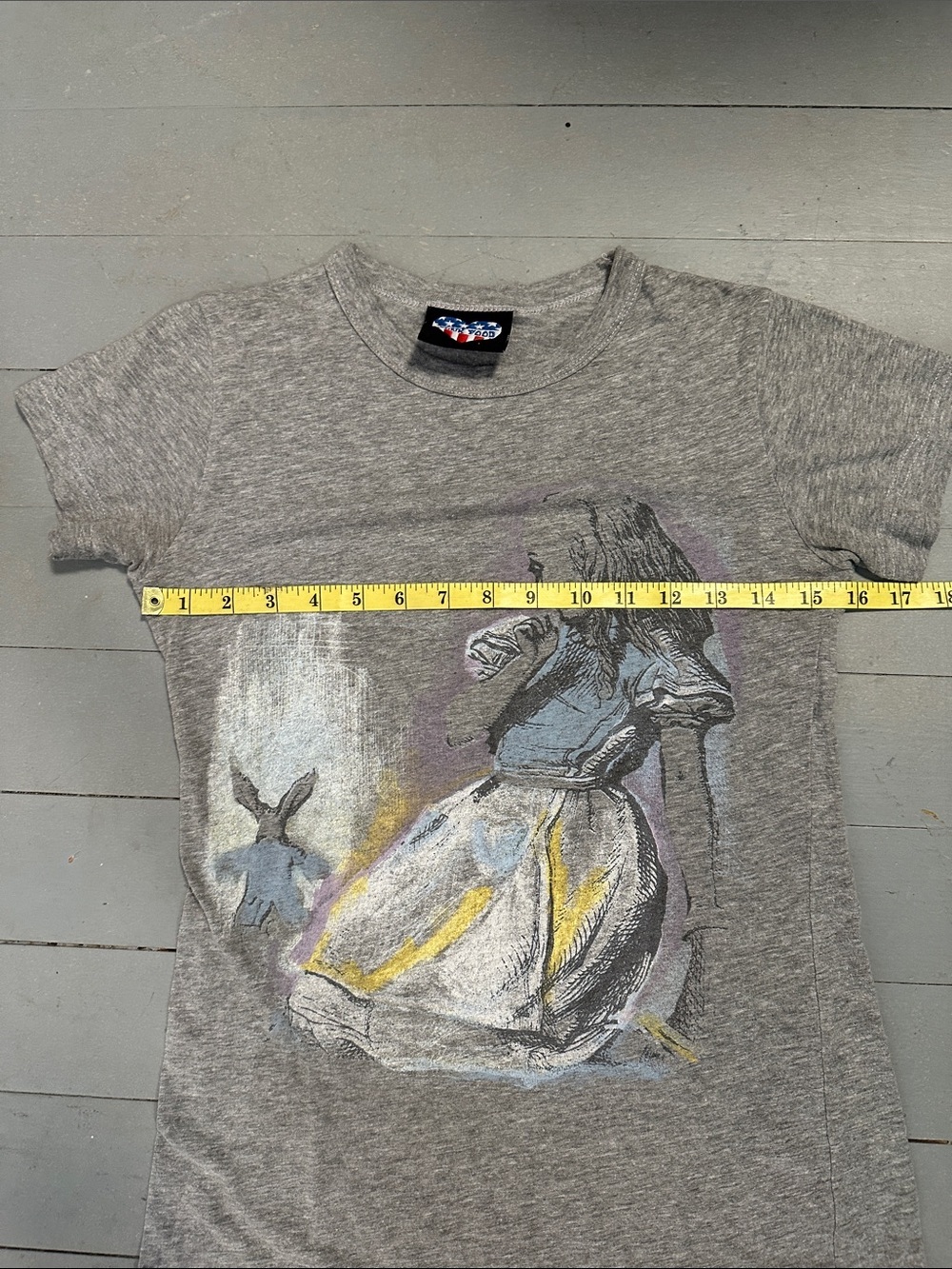 Junk Food Vintage 90s Alice in Wonderland T Shirt Disney Disneyland Disney World - Picture 7 of 8